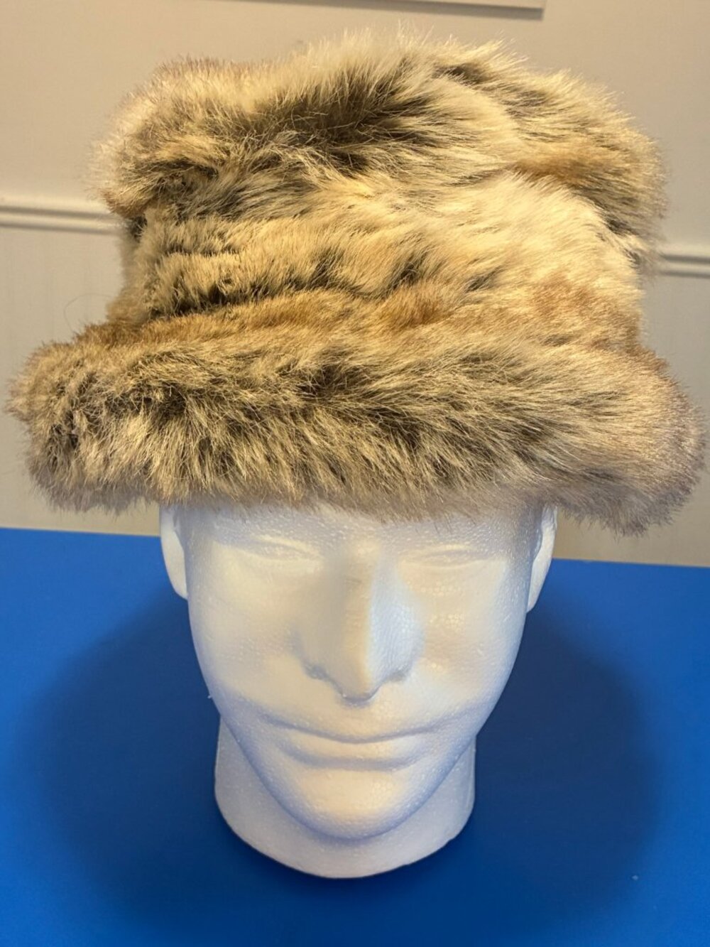 Parkhurst Canada Faux Fur Cossack Hat Brown Tan Winter Cloche Bucket Cap O/S